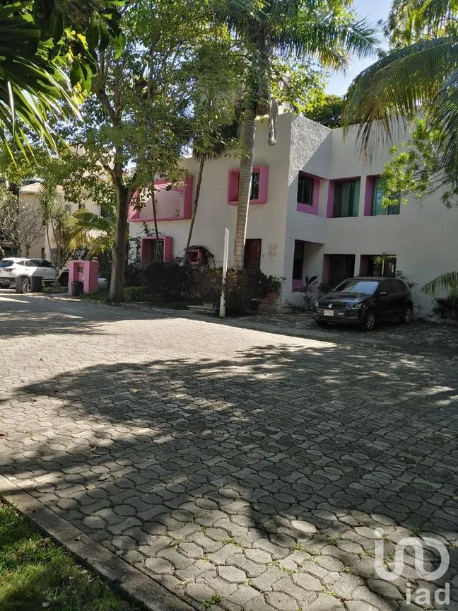 Casa en Venta en Playa Car Fase II, Solidaridad, Quintana Roo | NEX-202840 | iad México | Foto 1 de 12