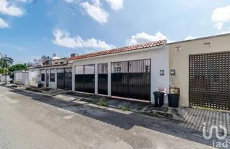 NEX-246343 - Casa en Renta, con 3 recamaras, con 2 baños, con 200 m2 de construcción en Santa Fe Plus, CP 77534, Quintana Roo.