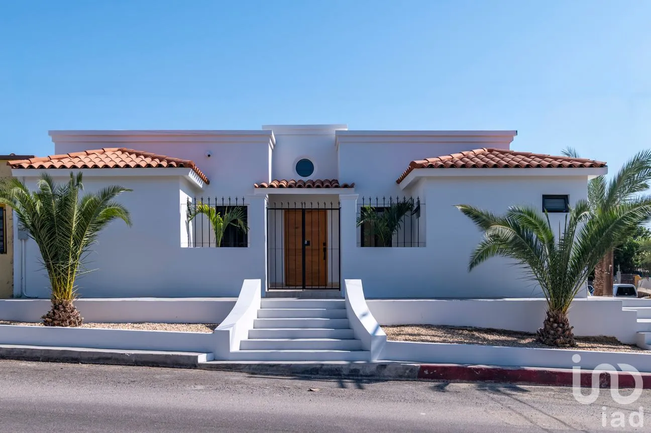 Casa en Venta en Zona Central, La Paz, Baja California Sur | NEX-263863 | iad México | Foto 1 de 24