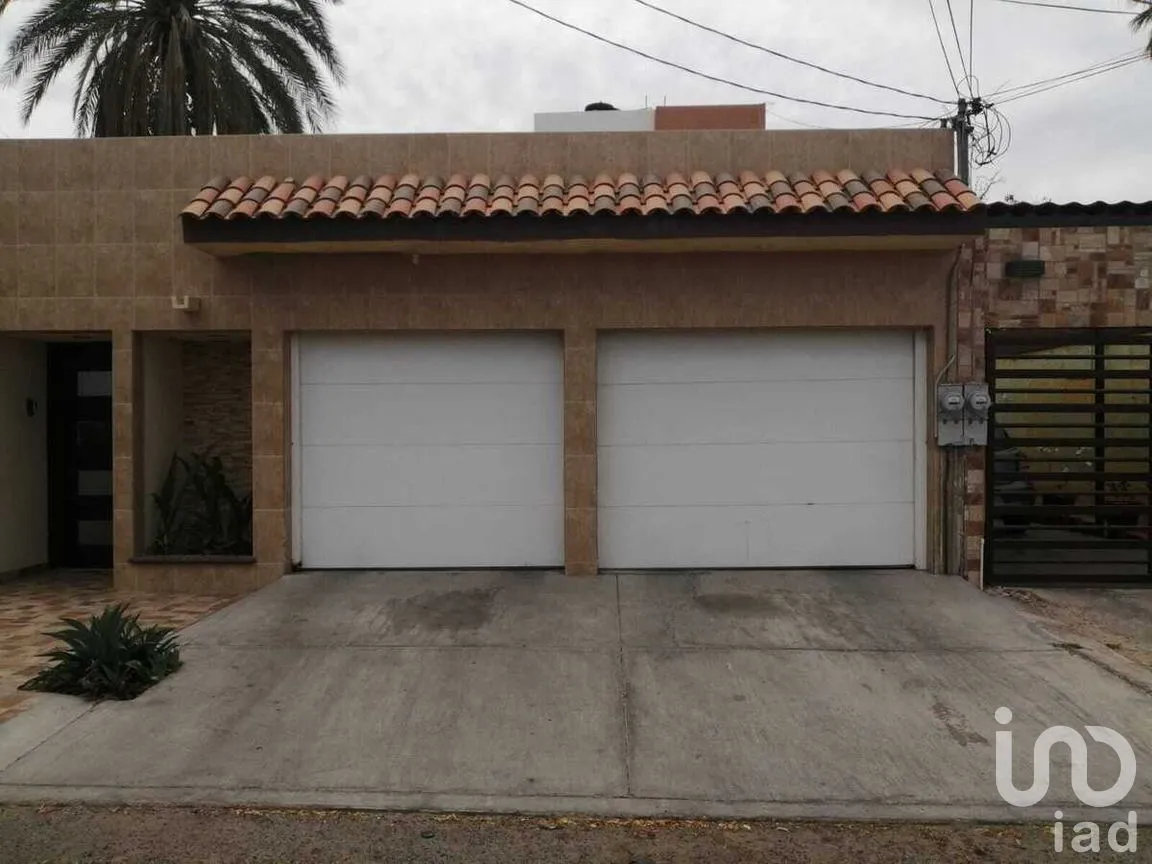 Casa en Venta en Zona Central, La Paz, Baja California Sur | NEX-261999 | iad México | Foto 1 de 10