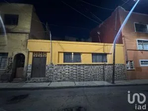 NEX-259924 - Casa en Venta, con 4 recamaras, con 2 baños, con 150 m2 de construcción en Centro, CP 42000, Hidalgo.