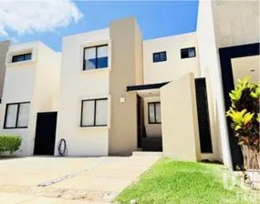 NEX-260072 - Casa en Renta, con 2 recamaras, con 2 baños, con 108 m2 de construcción.