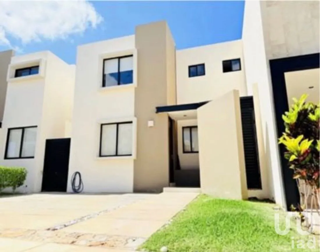 Casa en Venta en Conkal, Conkal, Yucatán | NEX-260073 | iad México | Foto 1 de 13