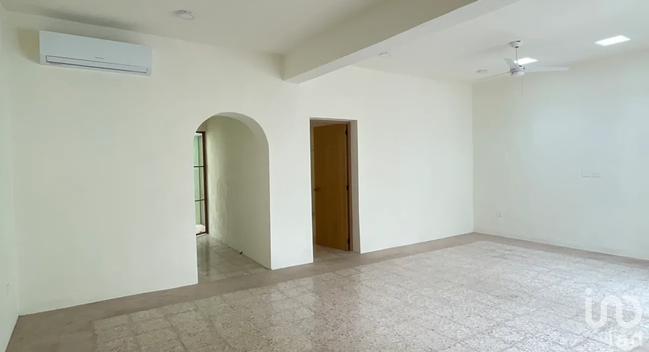 Casa en Venta en Mérida Centro, Mérida, Yucatán | NEX-289693 | iad México | Foto 3 de 13