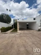 NEX-295538 - Casa en Renta, con 4 recamaras, con 5 baños, con 249 m2 de construcción en Santa Gertrudis Copo, CP 97305, Yucatán.