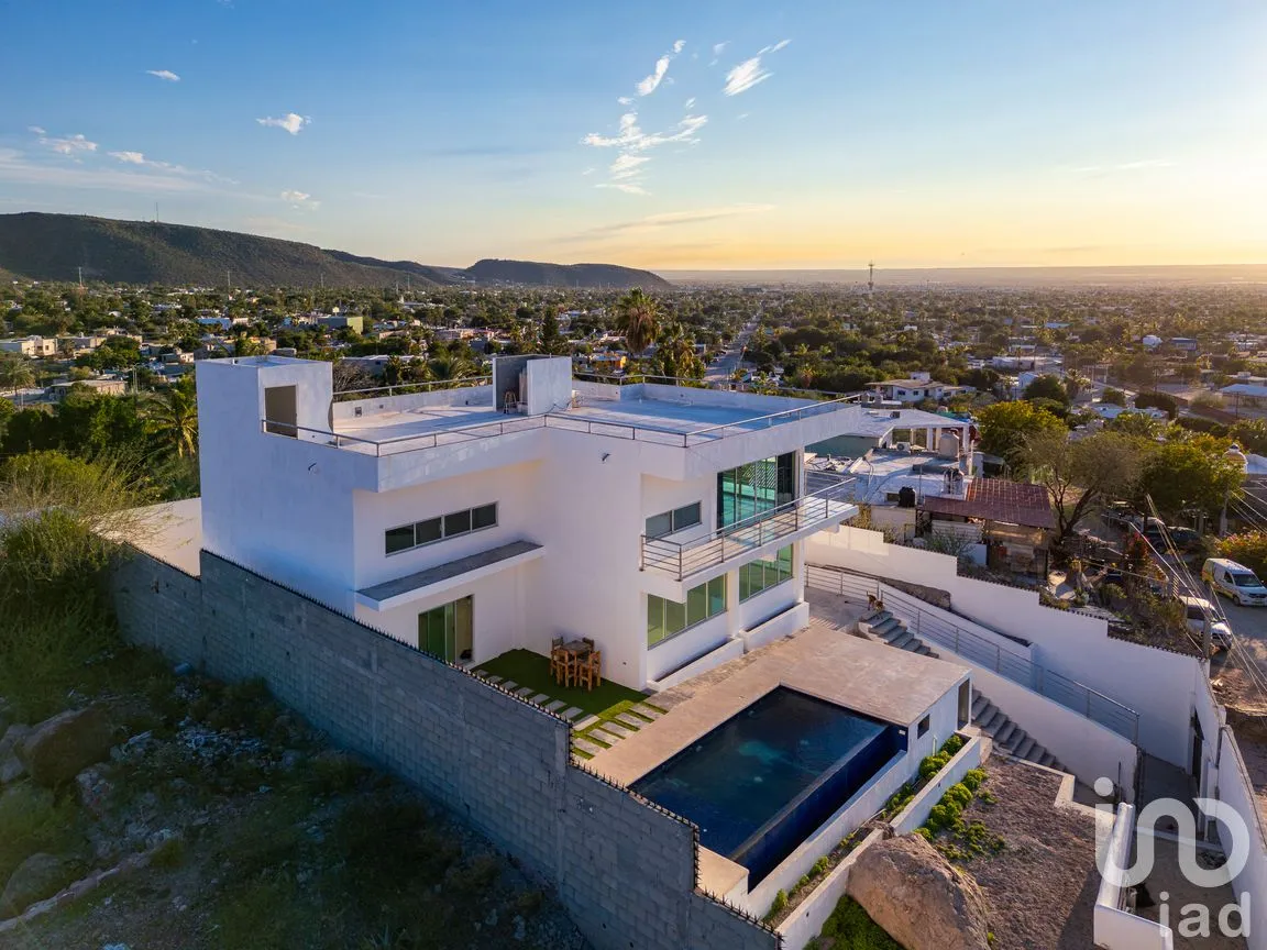 Casa en Venta en Loma Linda, La Paz, Baja California Sur | NEX-287132 | iad México | Foto 2 de 46