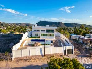 NEX-287132 - Casa en Venta, con 3 recamaras, con 2 baños, con 388 m2 de construcción en Loma Linda, CP 23030, Baja California Sur.