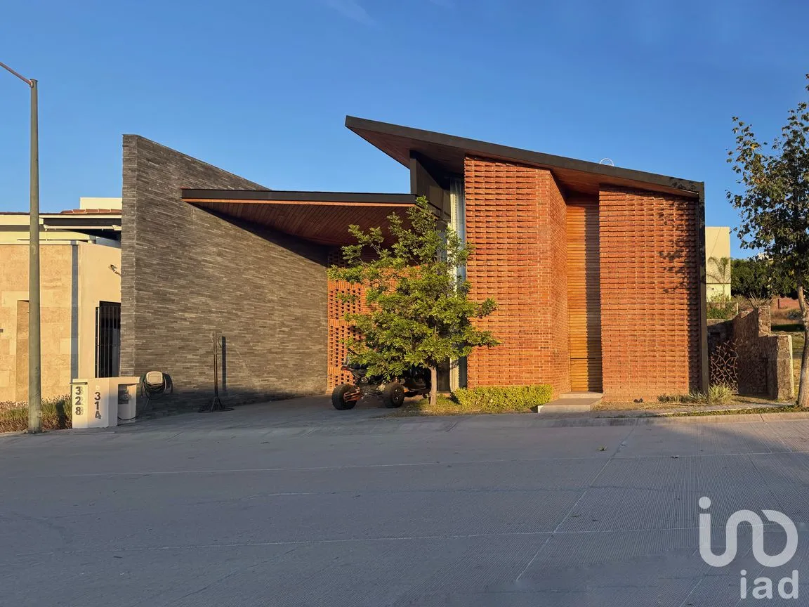 Casa en Venta en Villas de Irapuato, Irapuato, Guanajuato | NEX-265662 | iad México | Foto 2 de 22