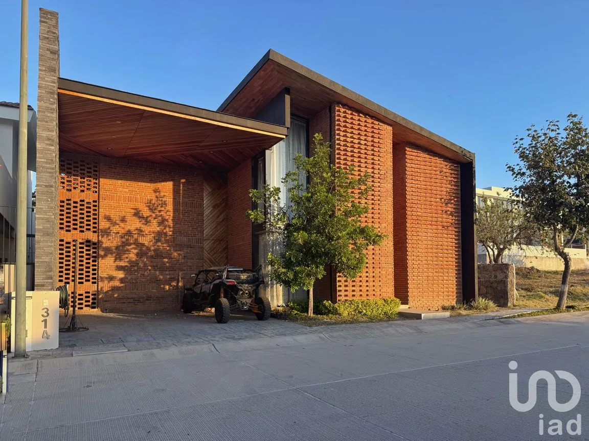 Casa en Venta en Villas de Irapuato, Irapuato, Guanajuato | NEX-265662 | iad México | Foto 1 de 22