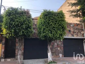 NEX-258284 - Casa en Renta, con 4 recamaras, con 3 baños, con 382 m2 de construcción en Héroes de Padierna, CP 10700, Ciudad de México.