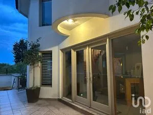 NEX-258862 - Casa en Venta, con 3 recamaras, con 3 baños, con 382 m2 de construcción.