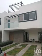 NEX-259080 - Casa en Venta, con 3 recamaras, con 3 baños, con 163 m2 de construcción en Tercera Sección de Santa Clara Ocoyucan, CP 72850, Puebla.