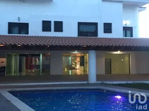 NEX-264111 - Casa en Venta, con 4 recamaras, con 4 baños, con 688 m2 de construcción en San Miguel, CP 72590, Puebla.