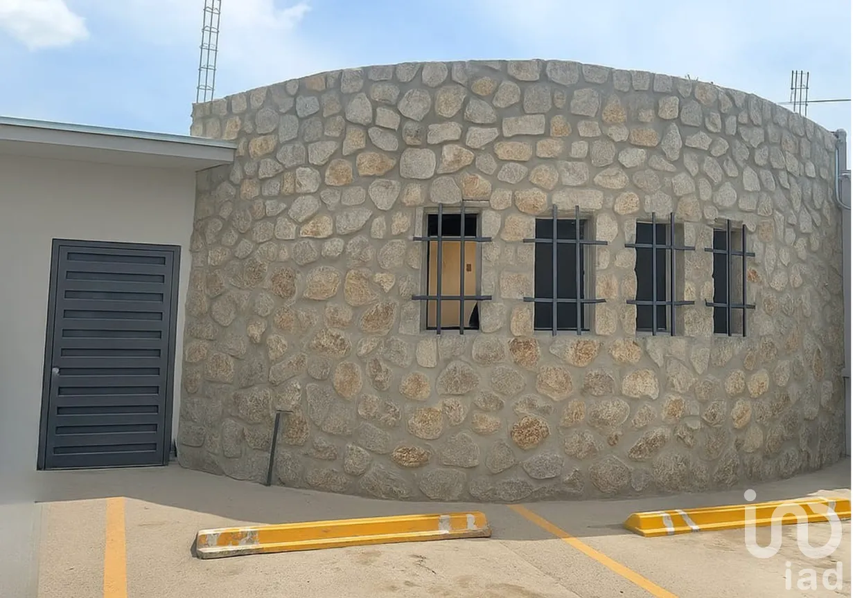 Edificio en Venta en Los Cedros, Juárez, Chihuahua | NEX-261879 | iad México | Foto 1 de 6
