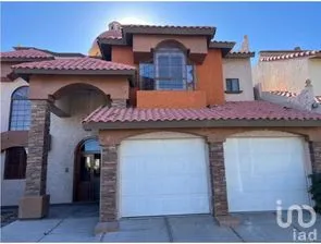 NEX-264643 - Casa en Renta, con 3 recamaras, con 3 baños, con 300 m2 de construcción en Arroyo del Paraíso, CP 32545, Chihuahua.