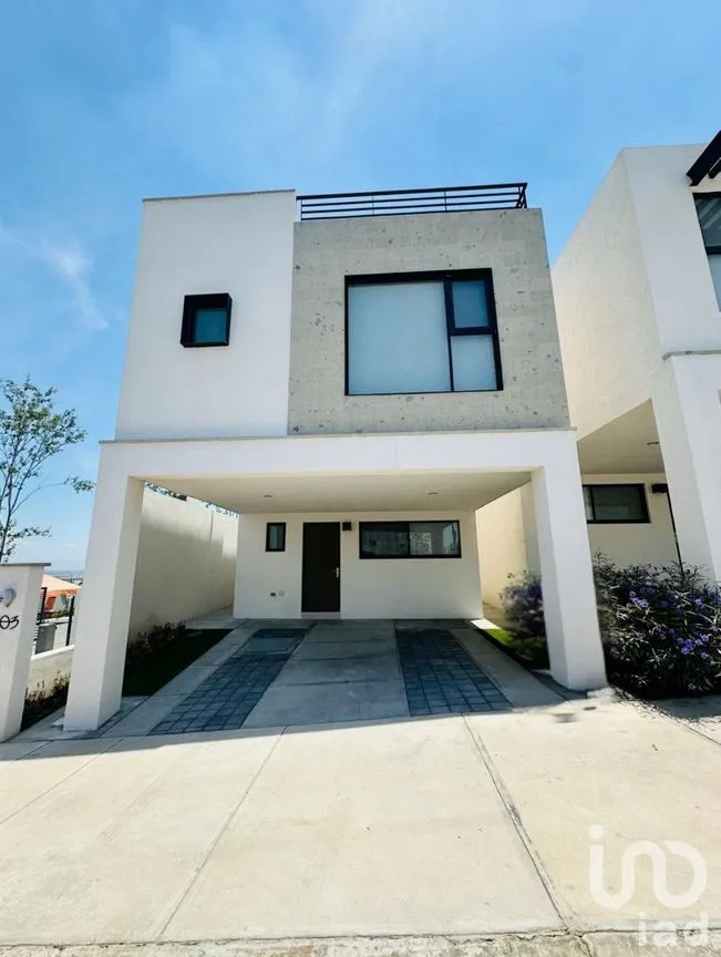 Casa en Venta en Cumbres Vernazza, García, Nuevo León | NEX-258785 | iad México | Foto 1 de 10