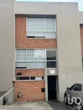 NEX-300892 - Casa en Venta, con 3 recamaras, con 2 baños, con 134 m2 de construcción.