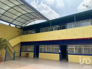 NEX-266074 - Edificio en Venta, con 4 recamaras, con 4 baños, con 820 m2 de construcción.