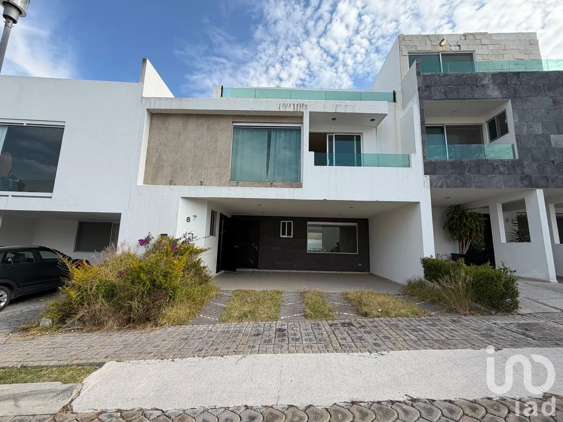 Casa en Venta en Lomas de Angelópolis II, San Andrés Cholula, Puebla | NEX-283255 | iad México | Foto 1 de 14