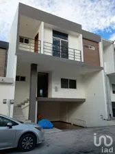 NEX-260719 - Casa en Venta, con 3 recamaras, con 3 baños, con 338 m2 de construcción en Cumbres Elite Sector Villas, CP 64340, Nuevo León.