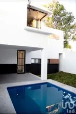 NEX-265576 - Casa en Venta, con 3 recamaras, con 3 baños, con 220 m2 de construcción.