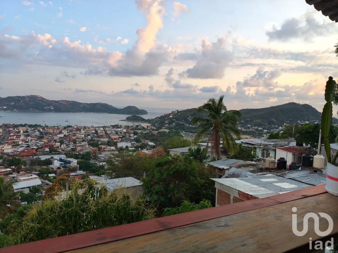 Casa en Venta en Vicente Guerrero, Zihuatanejo de Azueta, Guerrero | NEX-291327 | iad México | Foto 3 de 17