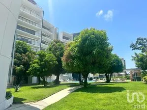 NEX-263666 - Departamento en Venta, con 2 recamaras, con 2 baños, con 95 m2 de construcción en Playa Diamante, CP 39897, Guerrero.