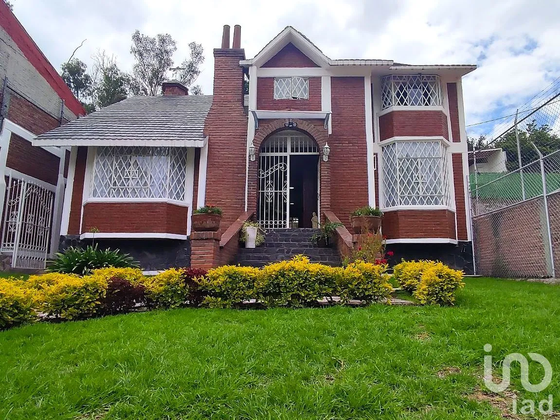 Casa en Venta en Bosques del Lago, Cuautitlán Izcalli, México | NEX-264013 | iad México | Foto 1 de 11