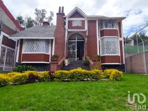 NEX-264013 - Casa en Venta, con 3 recamaras, con 2 baños, con 238 m2 de construcción en Bosques del Lago, CP 54766, México.