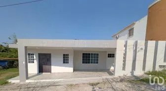 NEX-283569 - Casa en Venta, con 2 recamaras, con 2 baños, con 163 m2 de construcción en México, CP 89348, Tamaulipas.