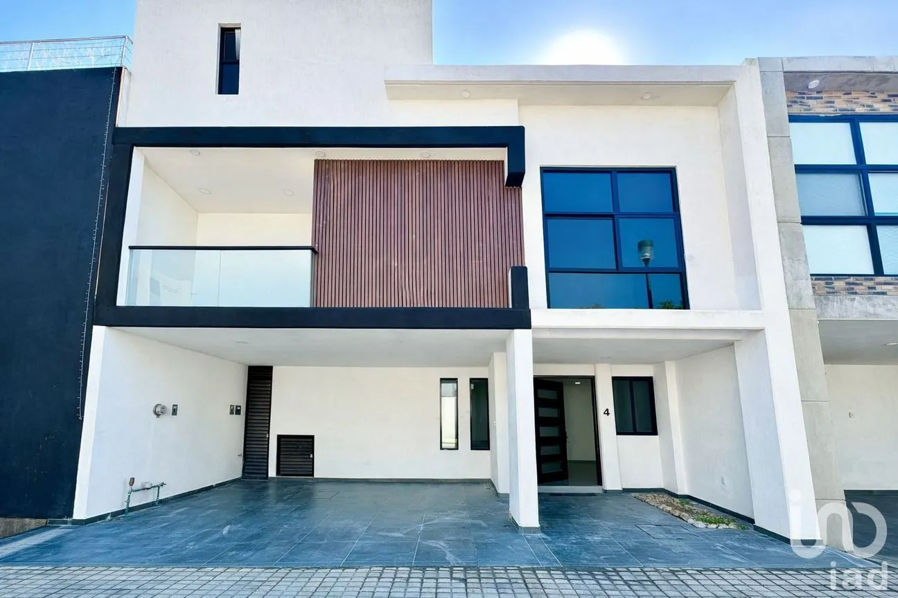 Casa en Venta en Lomas de Angelópolis, San Andrés Cholula, Puebla | NEX-286532 | iad México | Foto 1 de 15