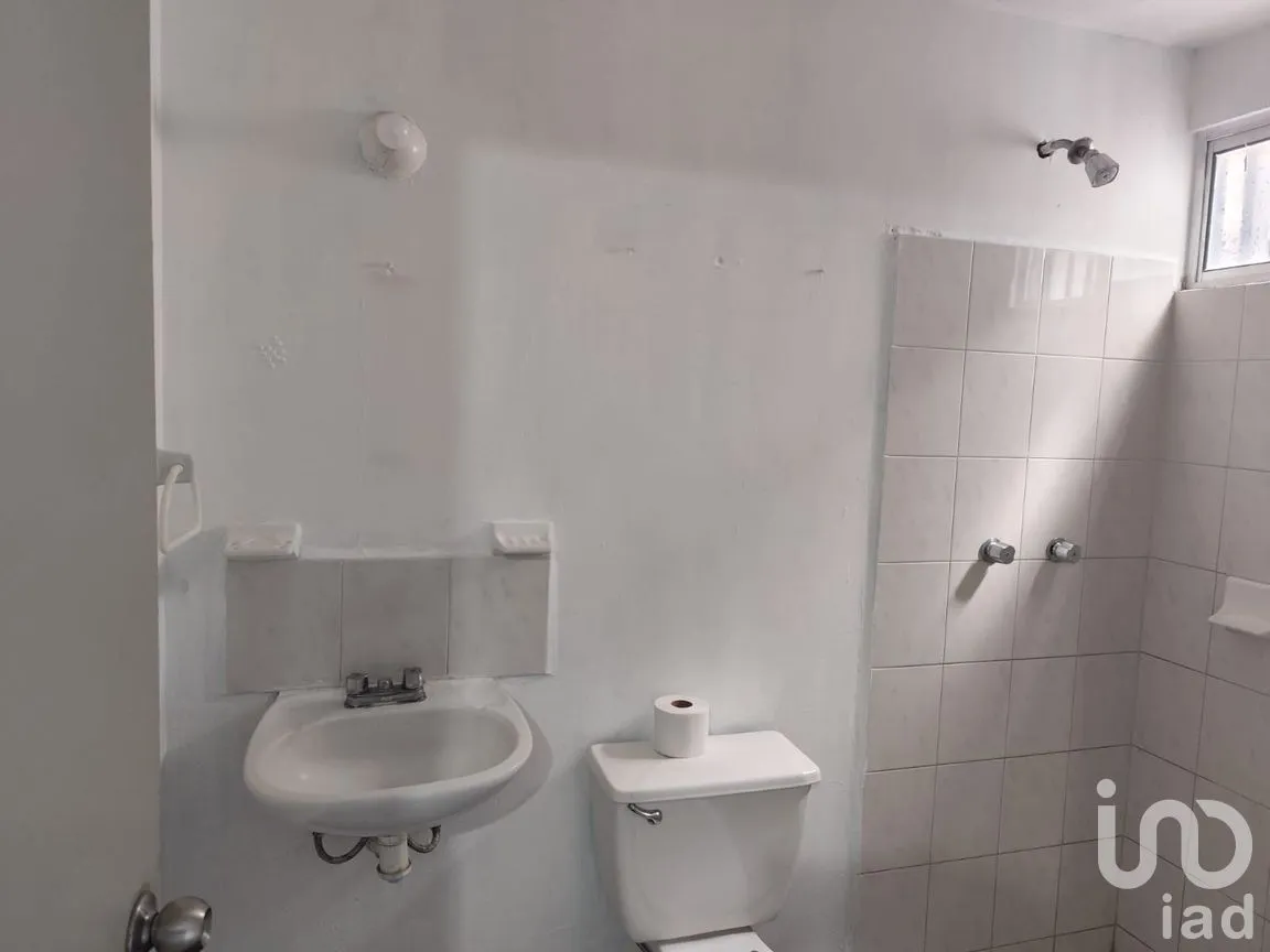 Casa en Venta en Eduardo Loarca Castillo, Querétaro, Querétaro | NEX-263911 | iad México | Foto 6 de 9