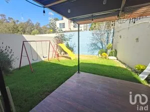NEX-286590 - Casa en Venta, con 3 recamaras, con 2 baños, con 126 m2 de construcción.