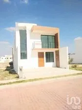 NEX-287418 - Casa en Venta, con 3 recamaras, con 2 baños, con 160 m2 de construcción en Villa Posadas, CP 72060, Puebla.