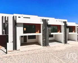 NEX-294865 - Casa en Venta, con 3 recamaras, con 5 baños, con 240 m2 de construcción en Jesús Tlatempa, CP 72770, Puebla.