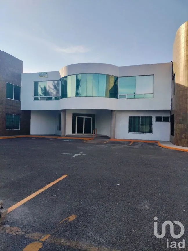 Edificio en Venta en El Jacal, Querétaro, Querétaro | NEX-286327 | iad México | Foto 1 de 20