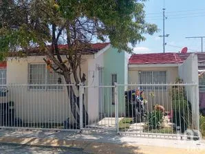 NEX-297370 - Casa en Venta, con 3 recamaras, con 1 baño, con 90 m2 de construcción en Privadas Santa Matílde, CP 43845, Hidalgo.