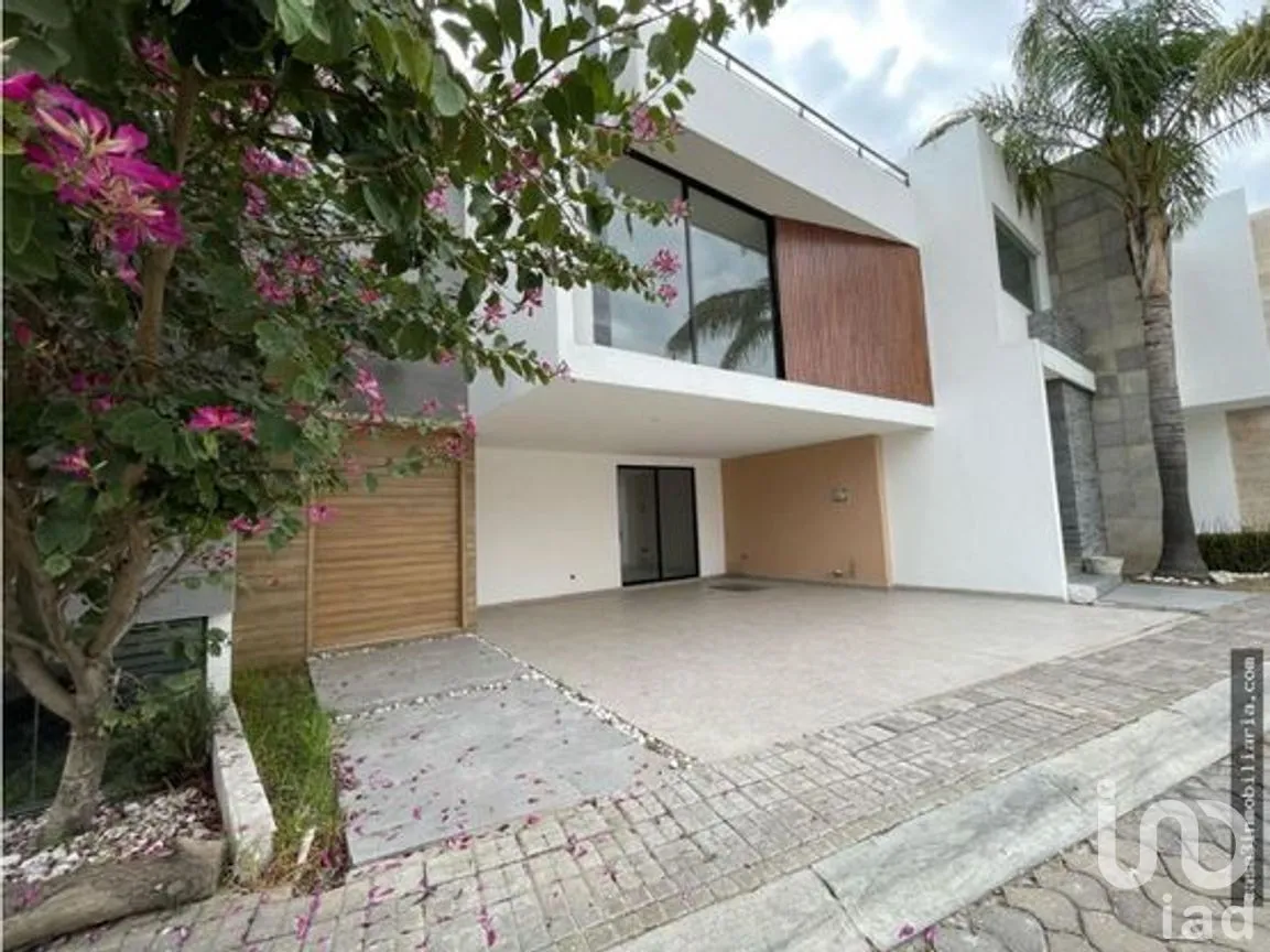 Casa en Venta en Lomas de Angelópolis II, San Andrés Cholula, Puebla | NEX-260272 | iad México | Foto 1 de 20