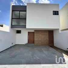 NEX-260359 - Casa en Venta, con 3 recamaras, con 3 baños, con 138 m2 de construcción en San Juan Tlautla, CP 72750, Puebla.