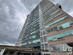 NEX-260681 - Departamento en Renta, con 3 recamaras, con 4 baños, con 269 m2 de construcción.