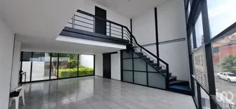 NEX-261046 - Casa en Venta, con 3 recamaras, con 3 baños, con 288 m2 de construcción.