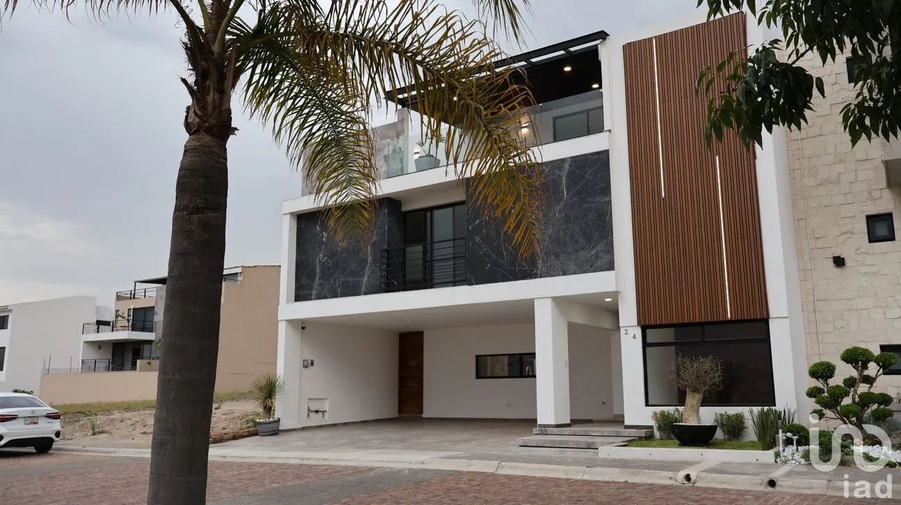 Casa en Venta en La Vista Contry Club, San Andrés Cholula, Puebla | NEX-295933 | iad México | Foto 1 de 13