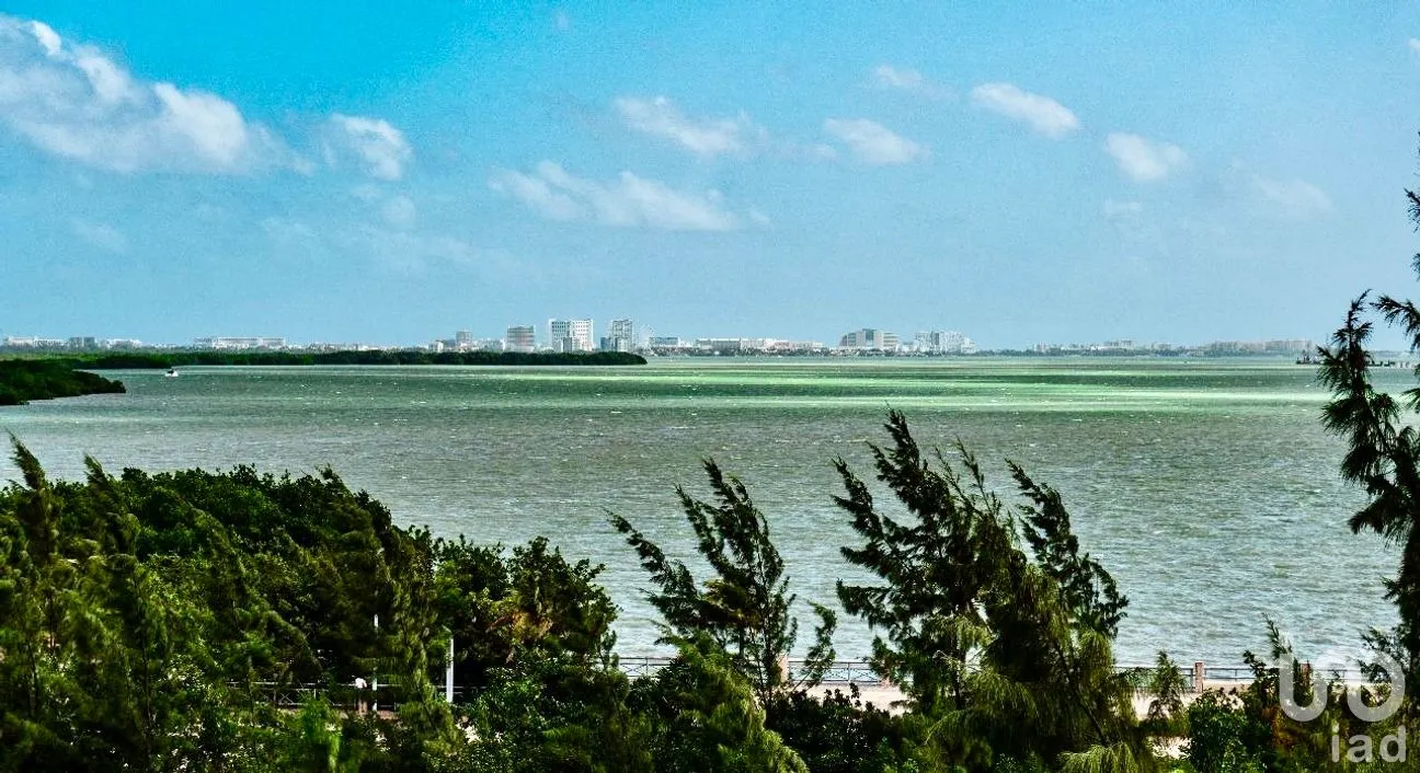 Departamento en Venta en Zona Hotelera, Benito Juárez, Quintana Roo | NEX-263678 | iad México | Foto 2 de 13