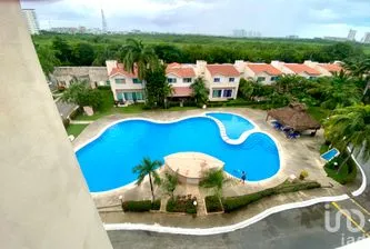 NEX-263678 - Departamento en Venta, con 3 recamaras, con 2 baños, con 209 m2 de construcción.