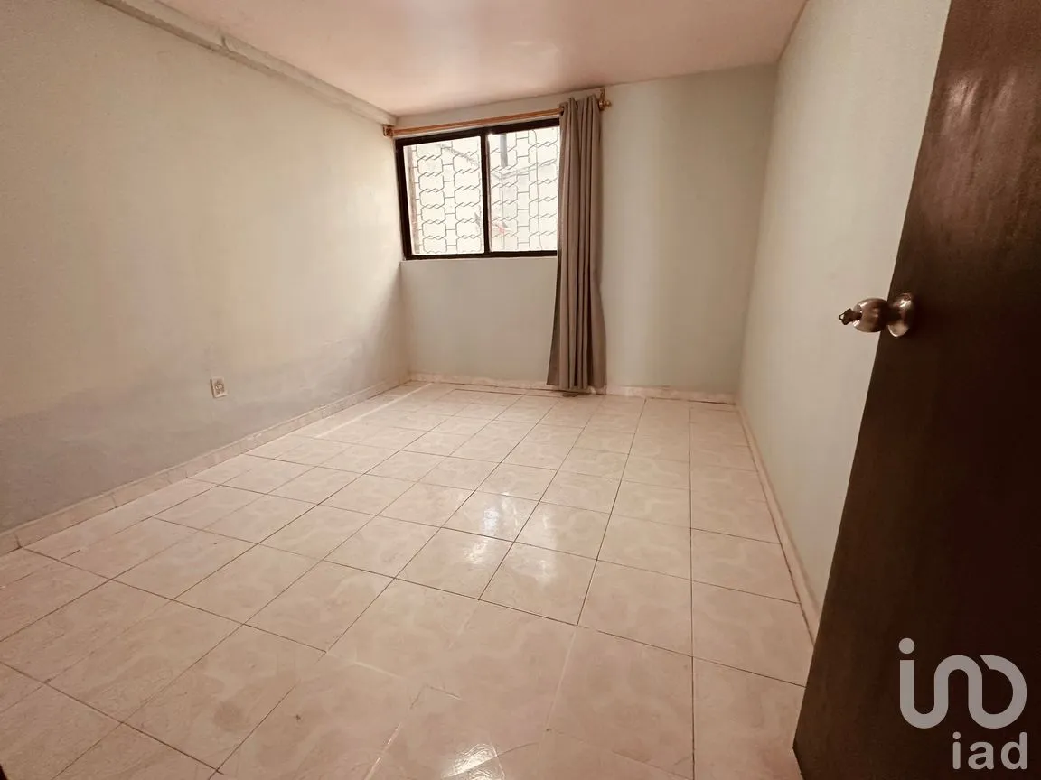 Casa en Venta en Valle de Aragón 3ra Sección Poniente, Ecatepec de Morelos, México | NEX-296430 | iad México | Foto 4 de 17