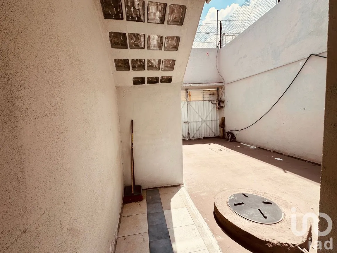 Casa en Venta en Valle de Aragón 3ra Sección Poniente, Ecatepec de Morelos, México | NEX-296430 | iad México | Foto 9 de 17