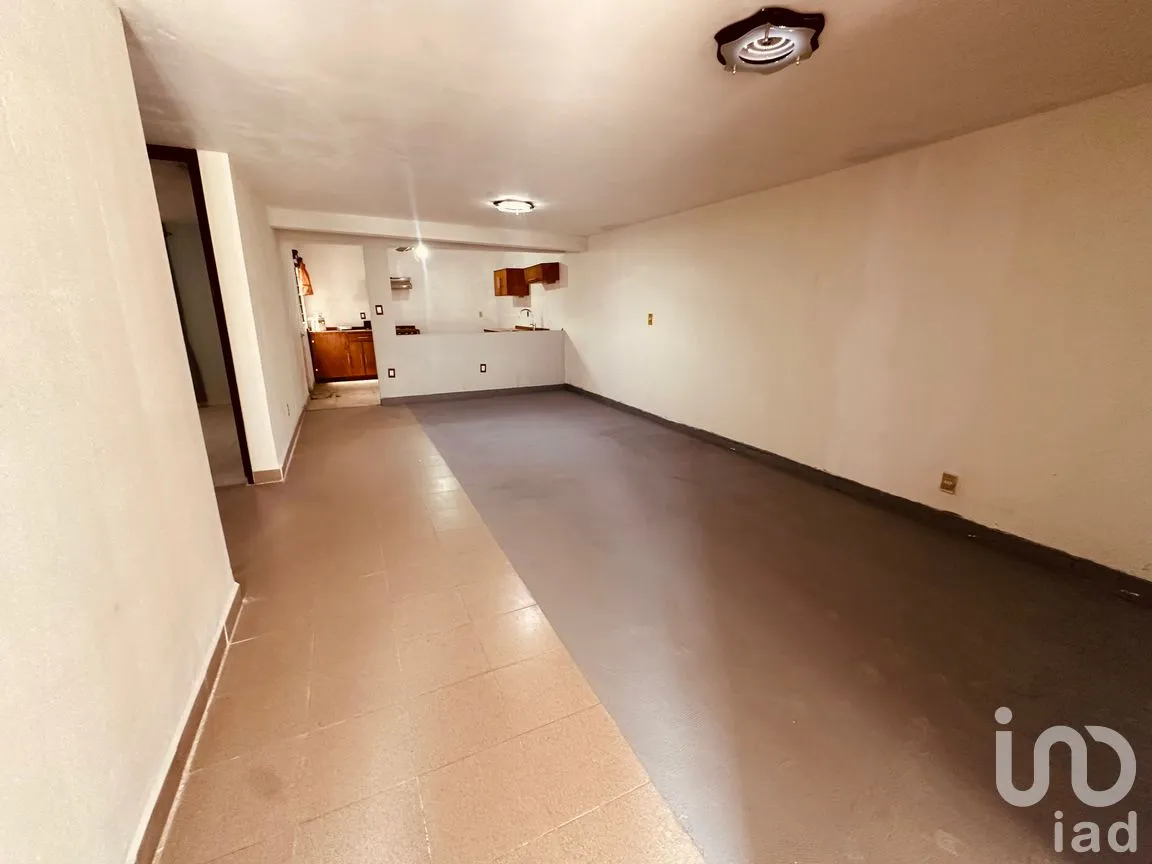 Casa en Venta en Valle de Aragón 3ra Sección Poniente, Ecatepec de Morelos, México | NEX-296430 | iad México | Foto 1 de 17