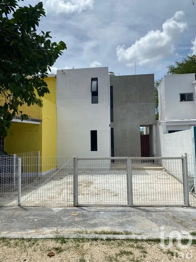 Casa en Venta en San Carlos, Mérida, Yucatán | NEX-262607 | iad México | Foto 1 de 10