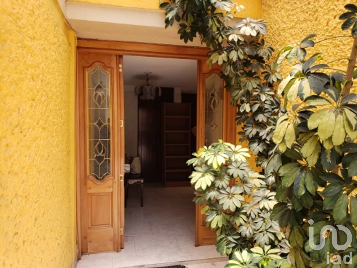 Casa en Venta en Paseos de Taxqueña, Coyoacán, Ciudad de México | NEX-263684 | iad México | Foto 1 de 13