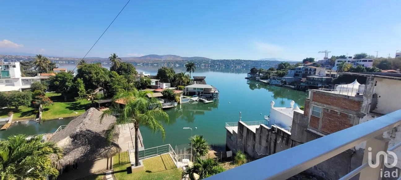 Casa en Venta en Tequesquitengo, Jojutla, Morelos | NEX-285762 | iad México | Foto 2 de 35